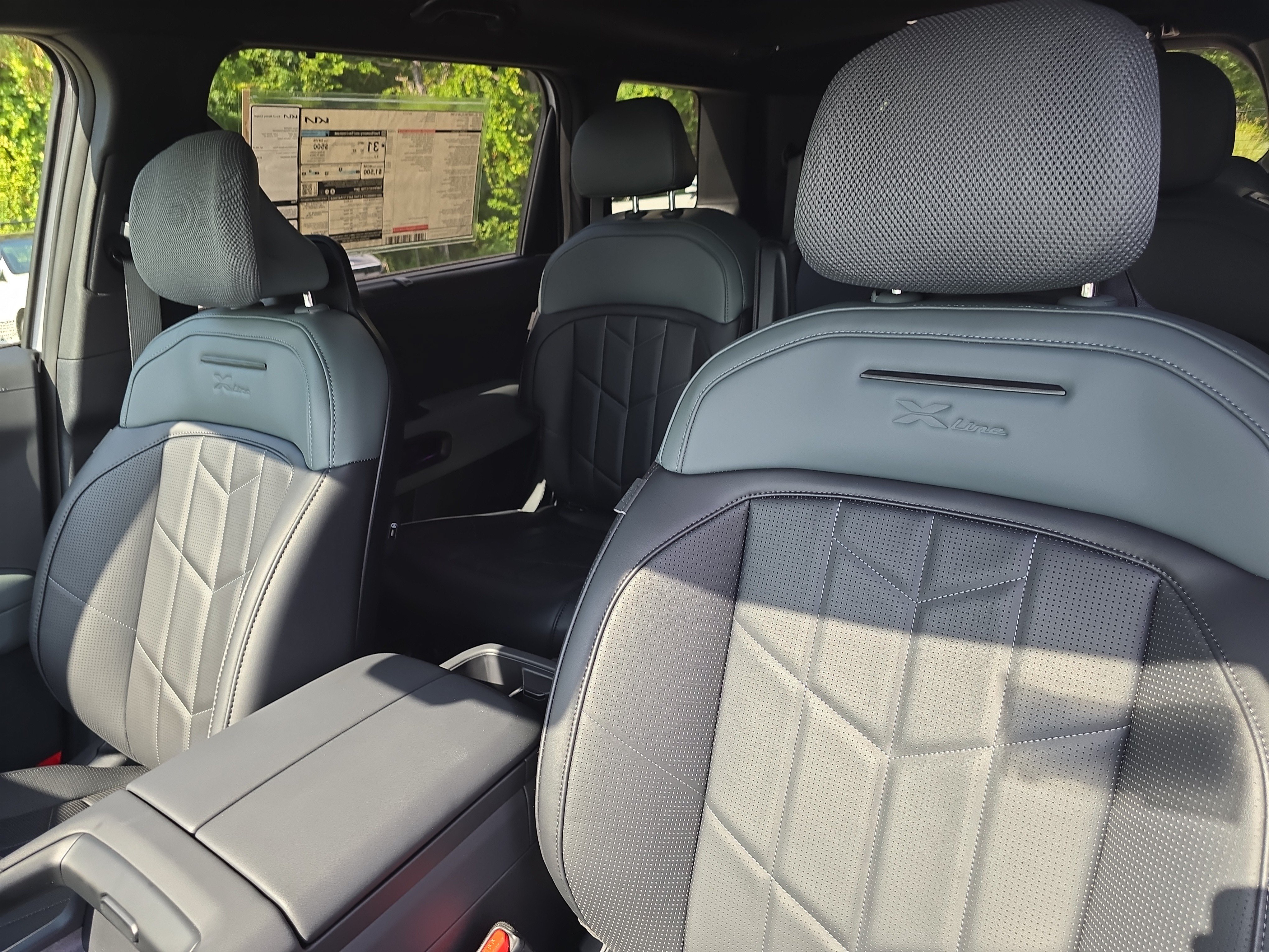 New 2027 Glacial White Pearl Kia X-LINE SX image 23