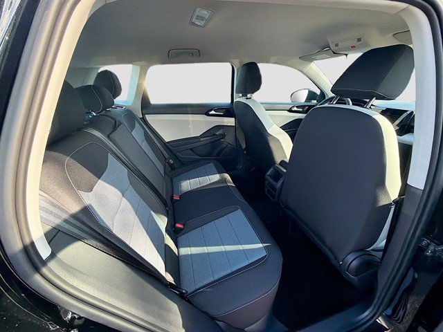 New 2026 Deep Black Pearl Volkswagen 1.5T S image 21