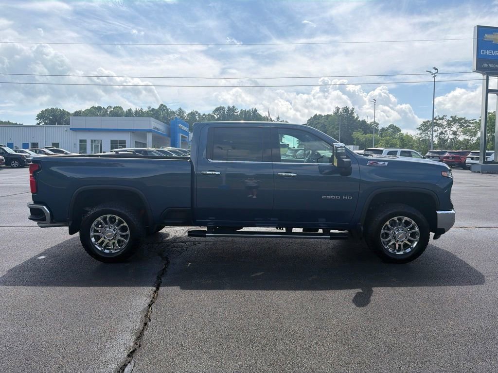 Used 2025 Lakeshore Blue Metallic Chevrolet LTZ image 11