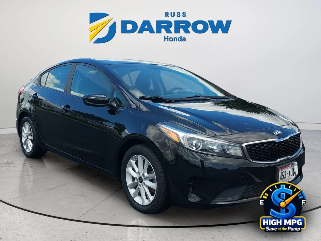 Used 2017 Black Kia S image 7