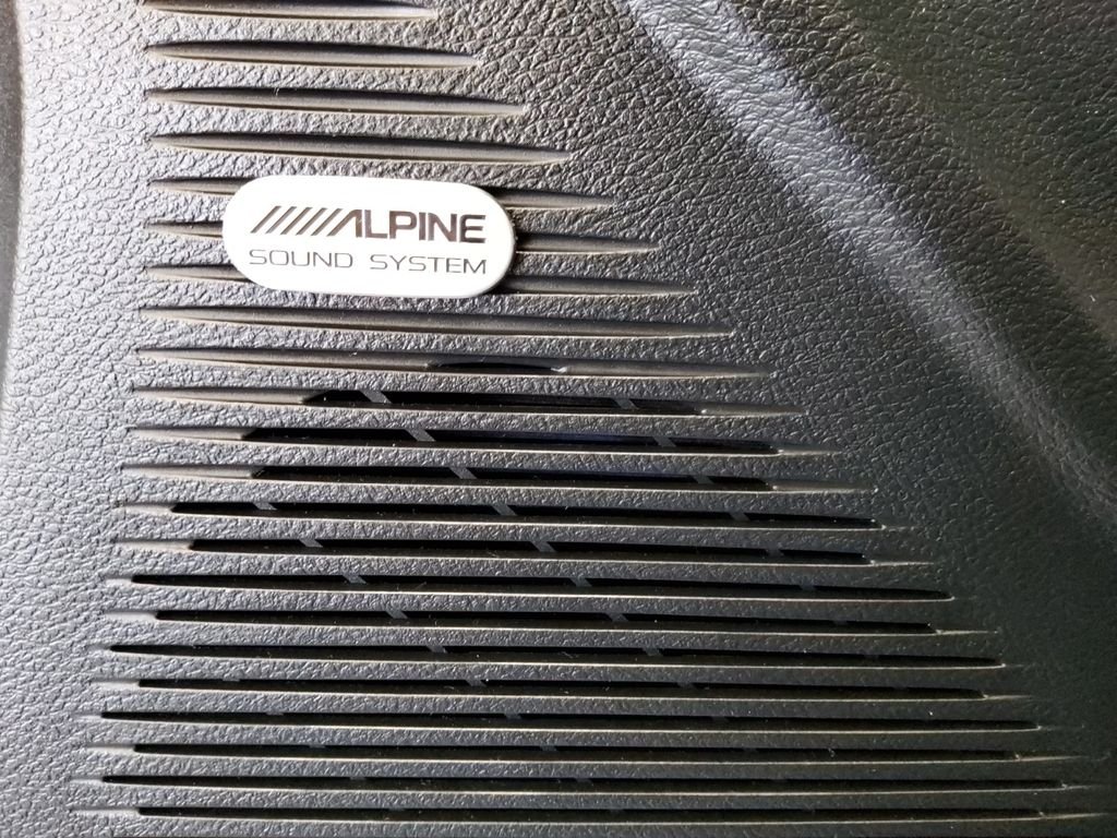 Used 2022 Purple Dodge SXT image 27