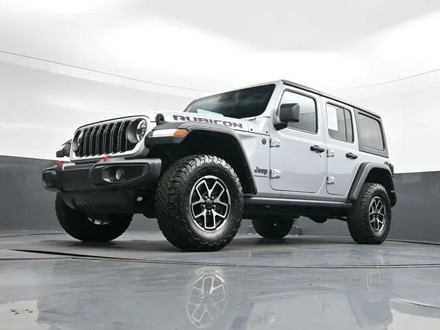 Used 2024 Silver Jeep Rubicon image 37