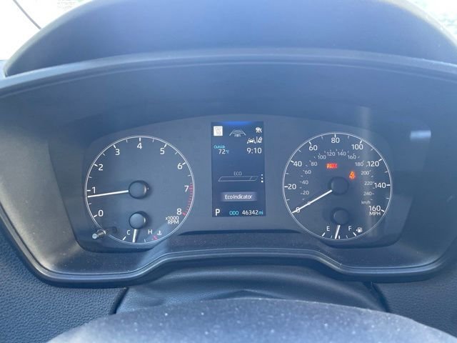 Used 2025 White Toyota LE image 5