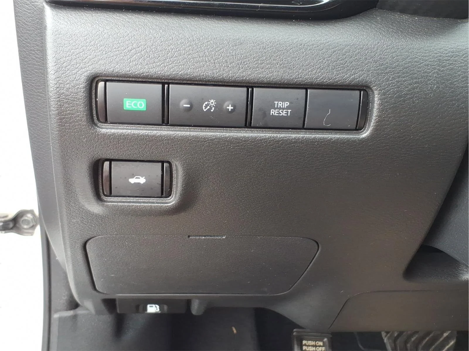 Used 2022 Fresh Powder Nissan SV image 17