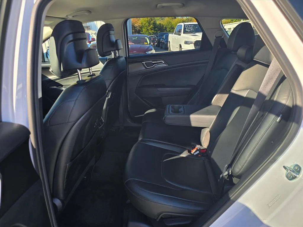 Used 2025 White Kia EX image 11
