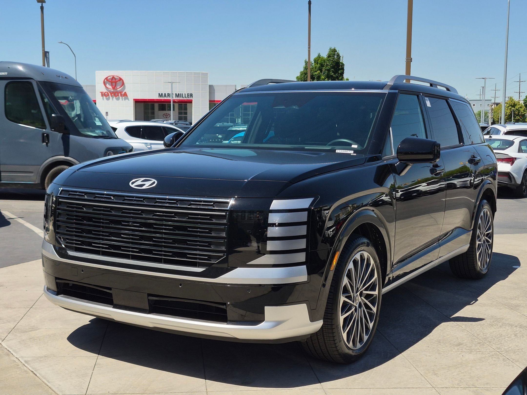 New 2026 Abyss Black Pearl Hyundai Calligraphy image 8