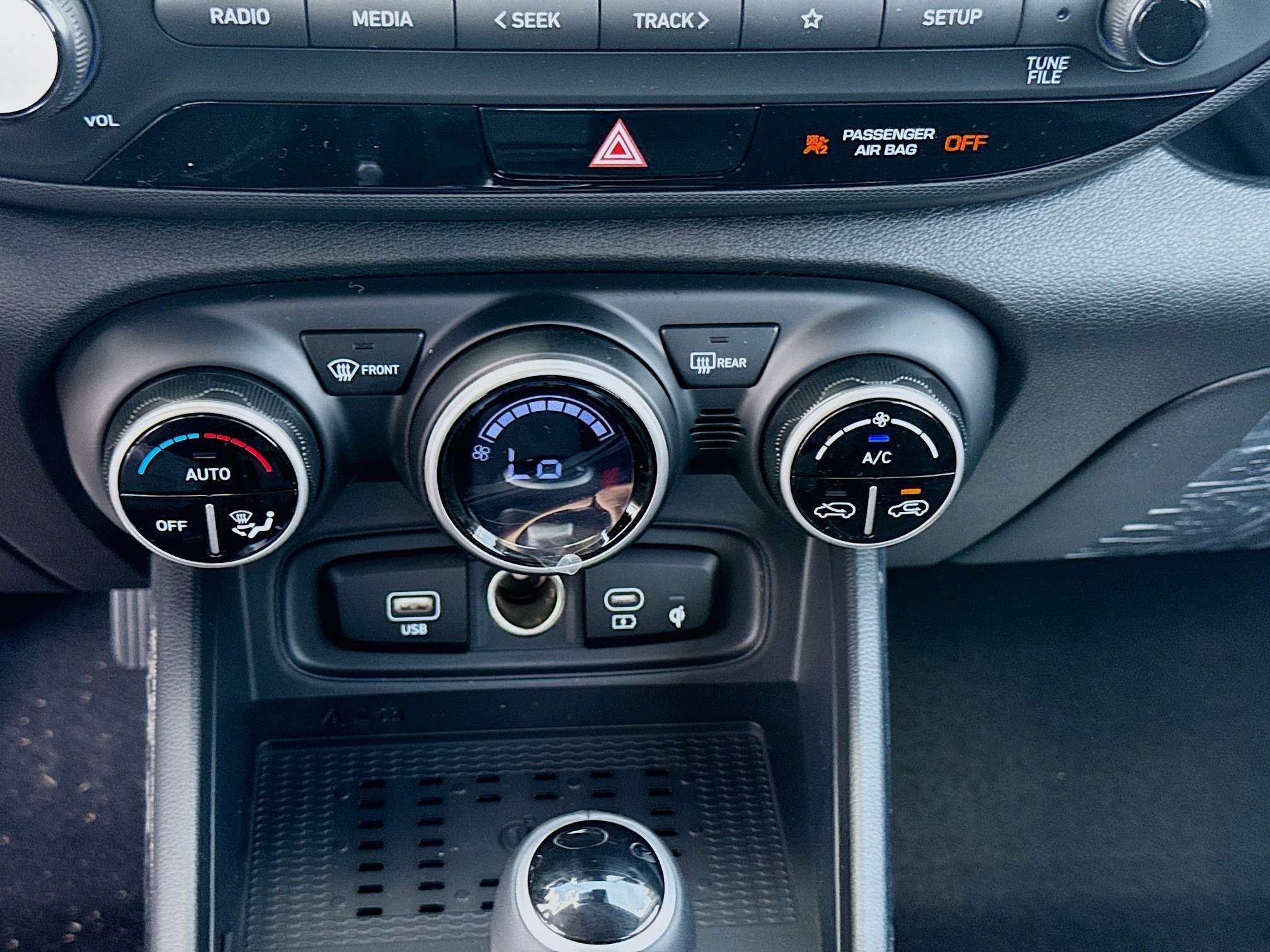 New 2026 Onyx Black Hyundai SEL image 36