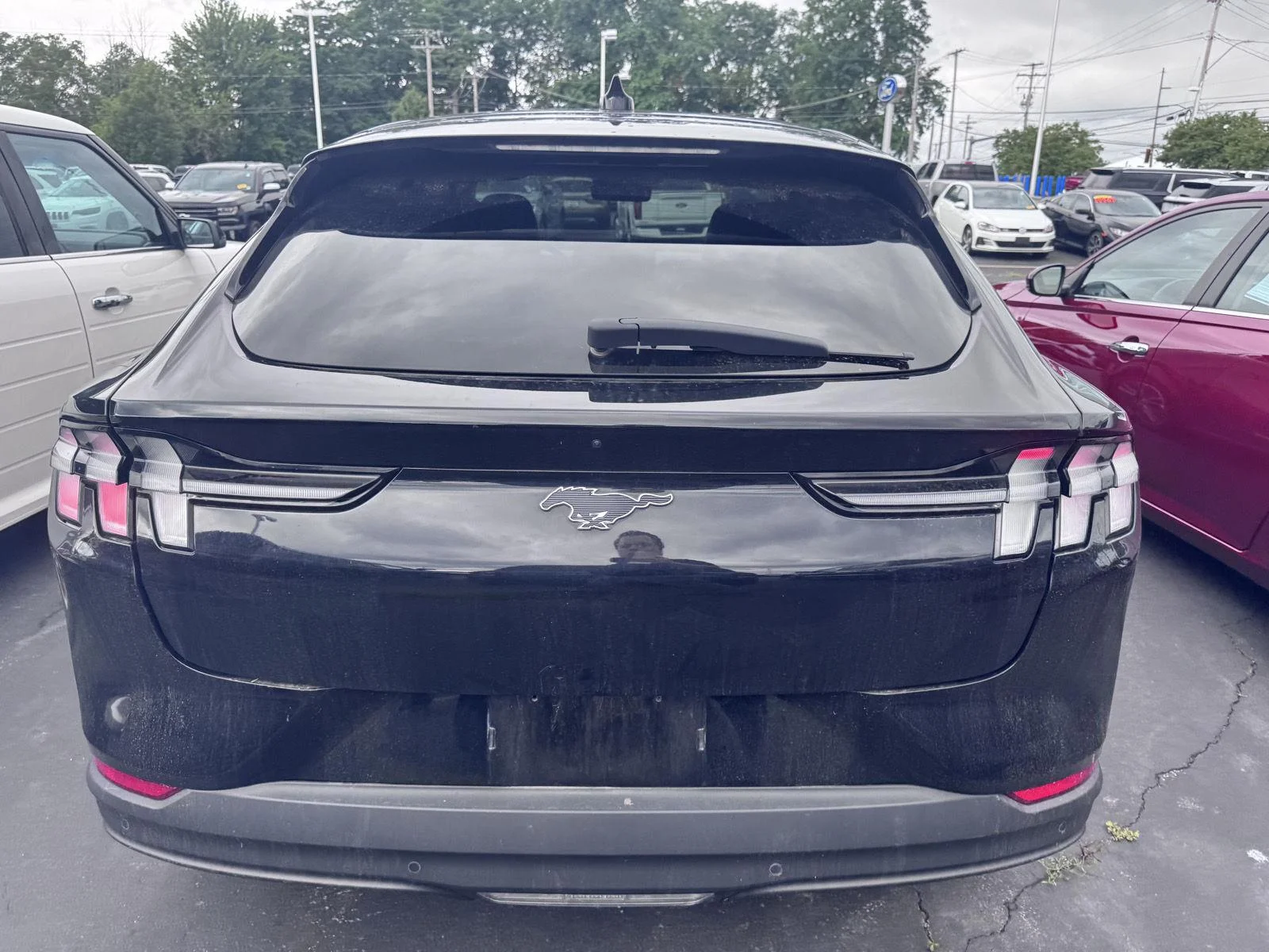Used 2022 Shadow Black Ford Select image 5