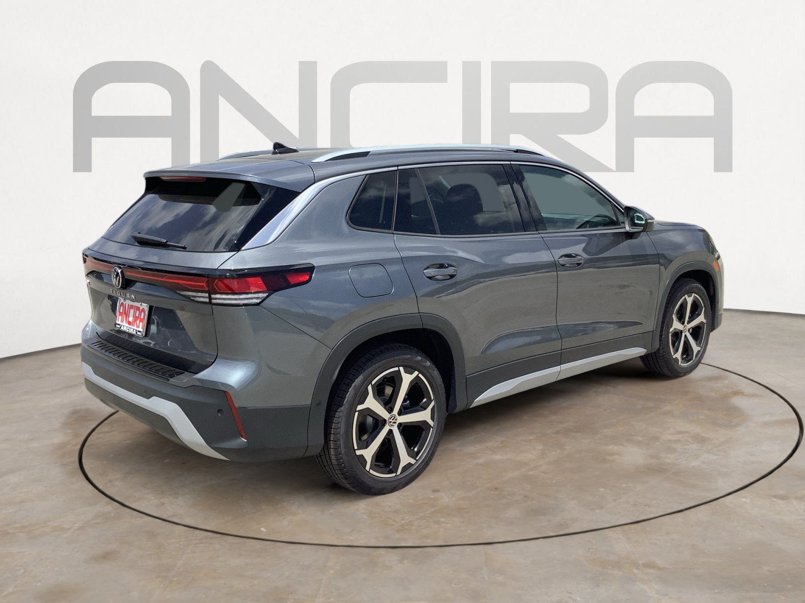 New 2026 PLATINUM GRAY Volkswagen SE image 8