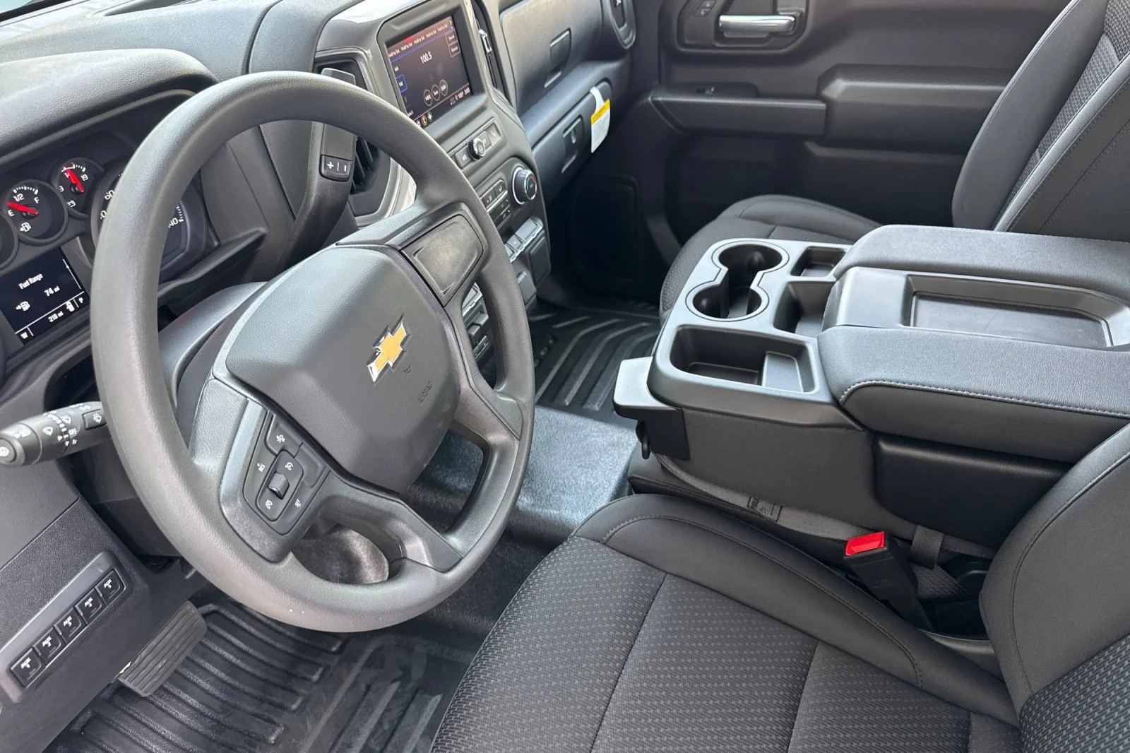 2026 Chevrolet Silverado 2500 HD WT view 9