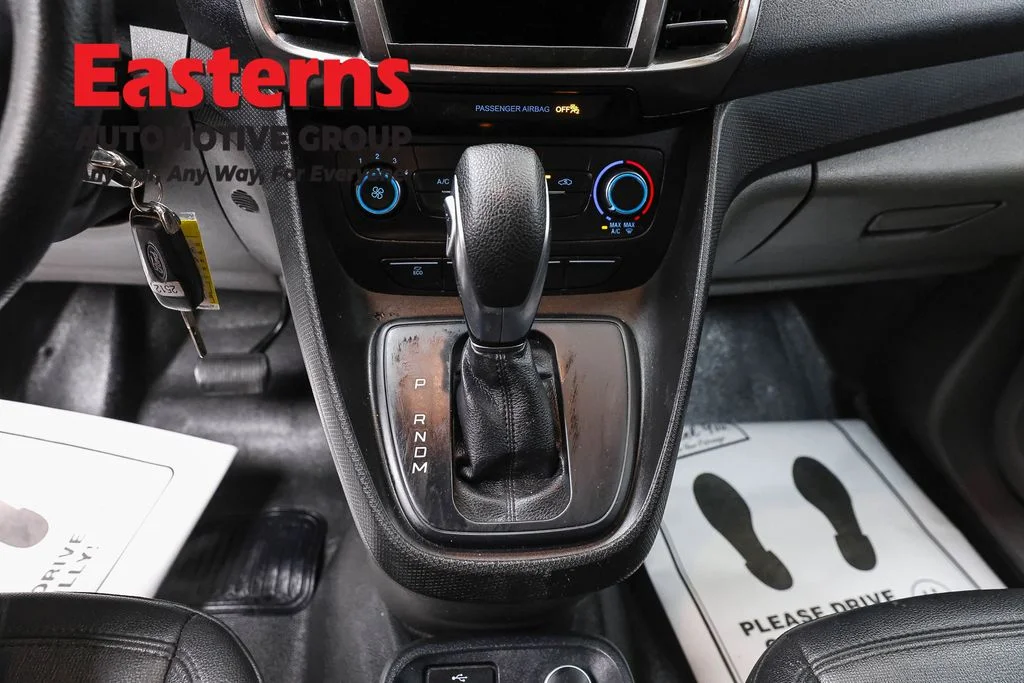 Used 2019 White Ford XL image 12