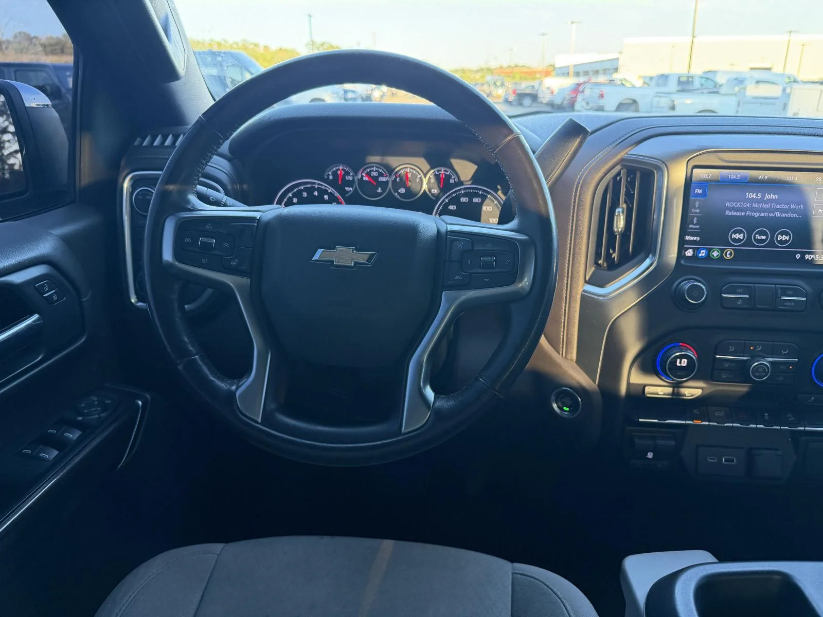 Used 2020 Summit White Chevrolet LT image 8