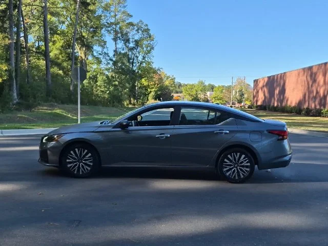 Used 2025 Gray Nissan 2.5 SV image 10