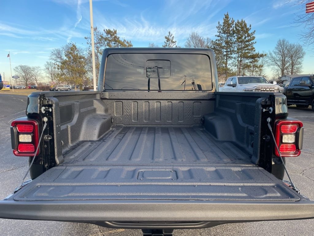 New 2026 Black Clear-Coat Exterior Paint Jeep Rubicon X image 15