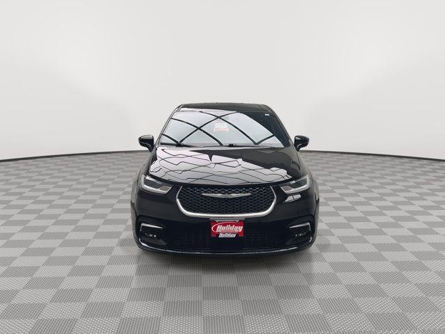 2025 Chrysler Pacifica Select - Photo 35