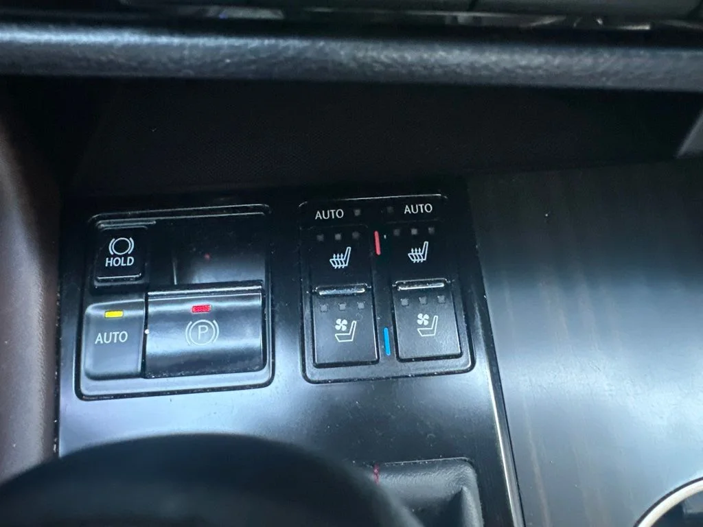 Used 2017 Beige Lexus 350 image 21
