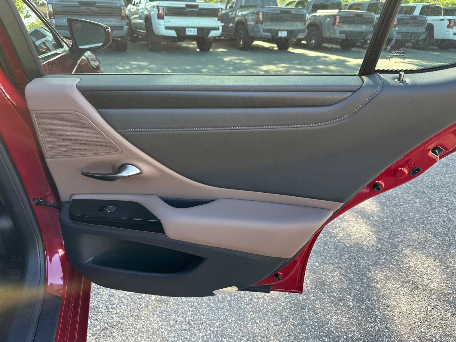 Used 2025 Red Lexus 350 image 16