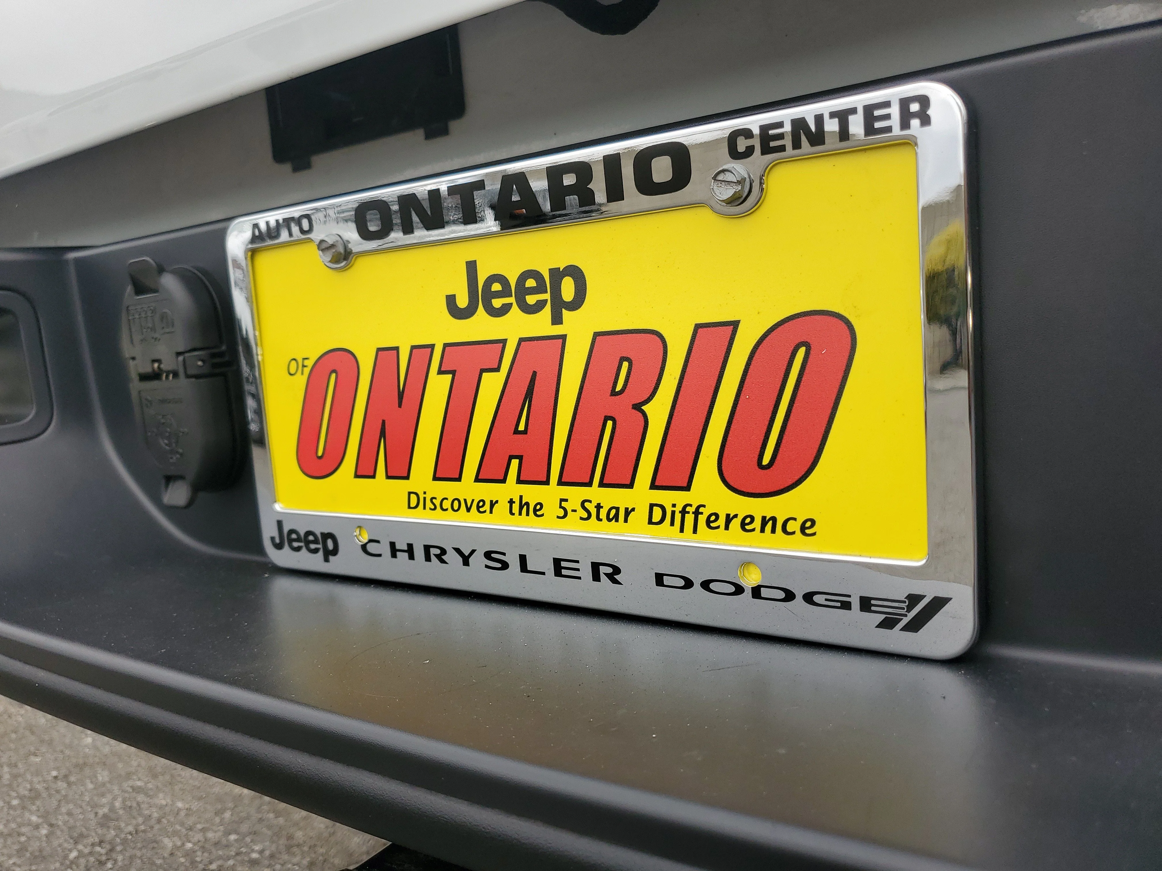 Used 2025 White Jeep Rubicon image 27