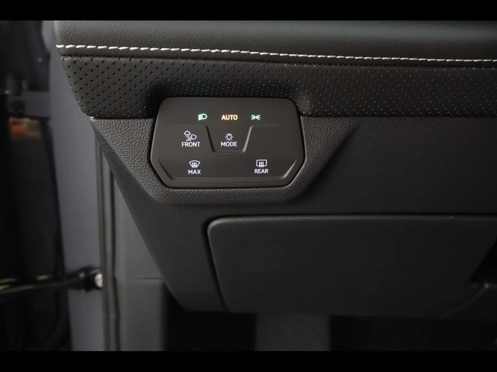 New 2026 Gray Volkswagen 2.0T SE w/Technology image 29