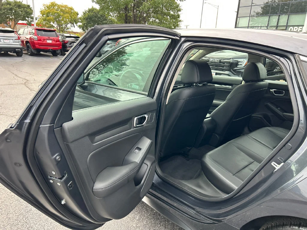 2024 Honda Civic Hatchback EX-L - Photo 31