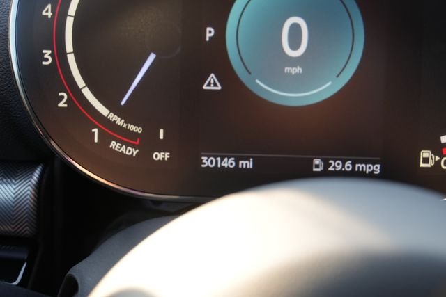 Used 2022 Black MINI Clubman image 31