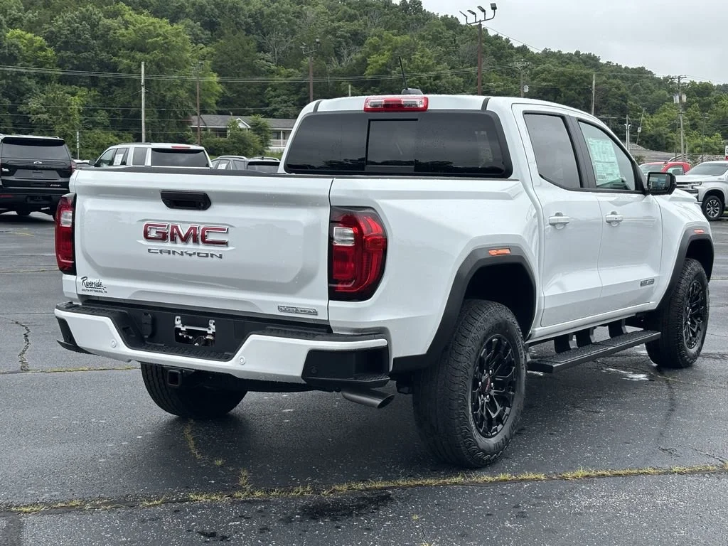 New 2026 Summit White GMC Elevation image 5