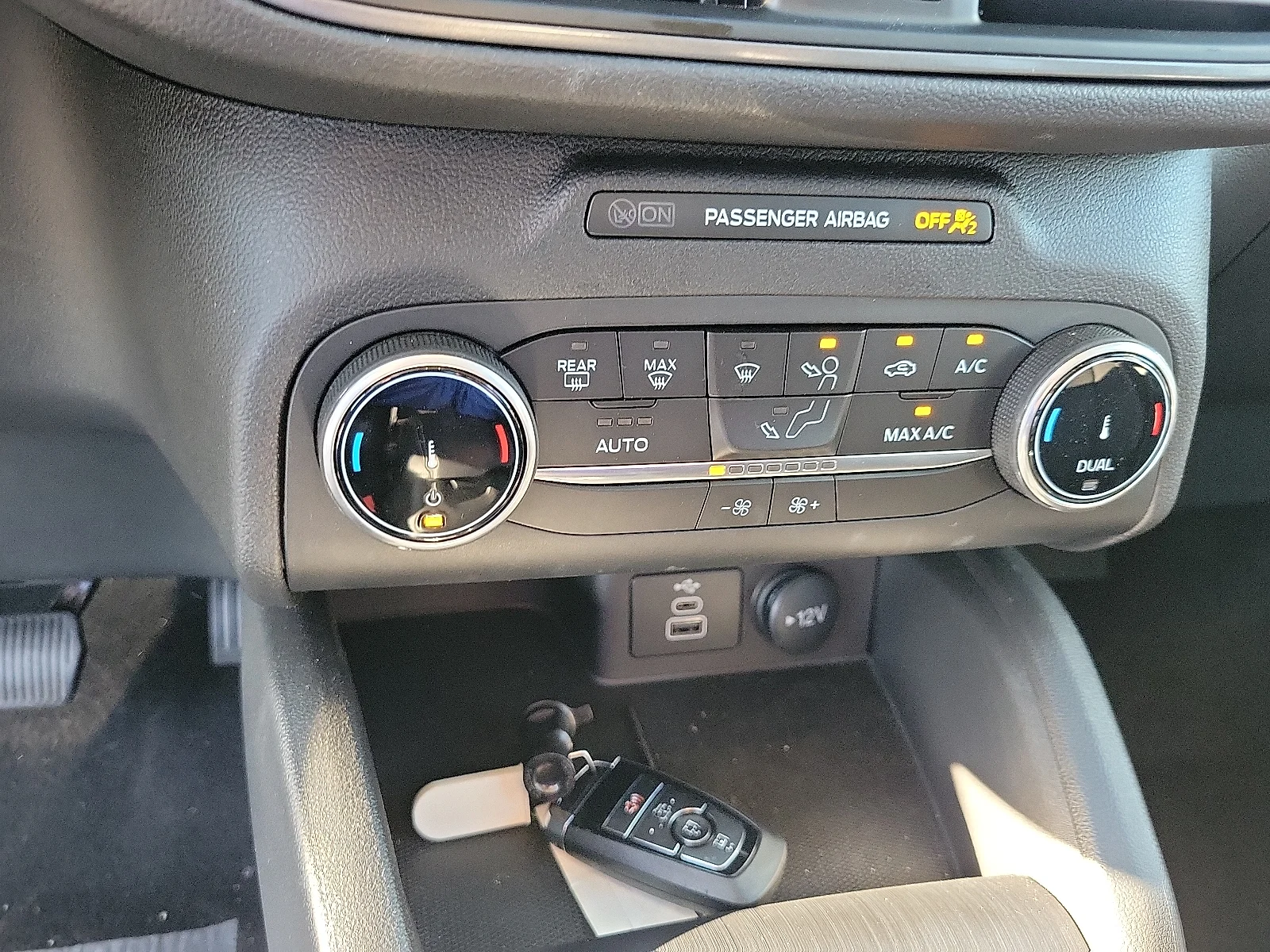 Used 2025 Silver Metallic Ford Active image 10