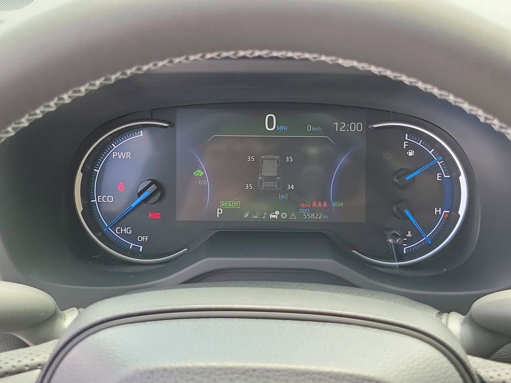 Used 2024 Silver Toyota XLE image 25