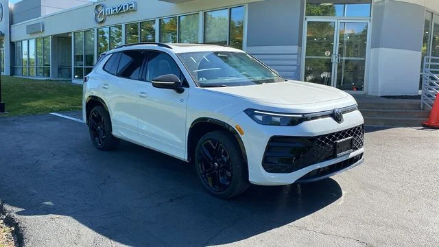 New 2026 White/off-white Volkswagen 2.0T SE R-Line Black image 3