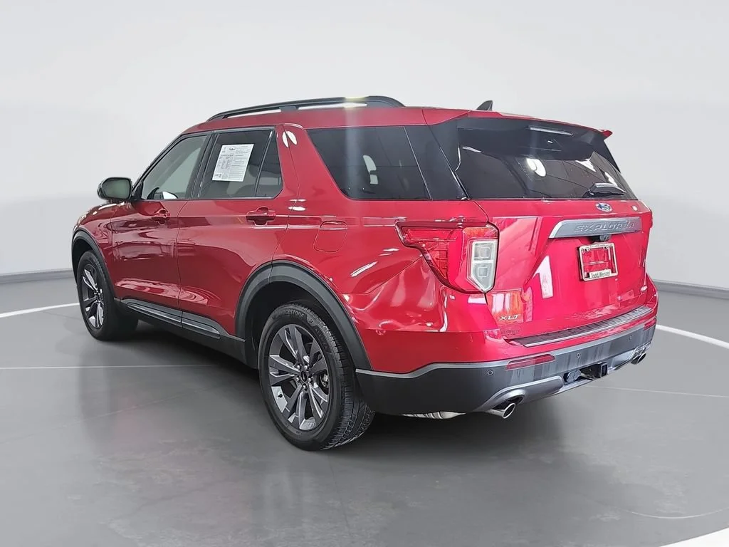 Used 2022 Red Ford XLT image 6