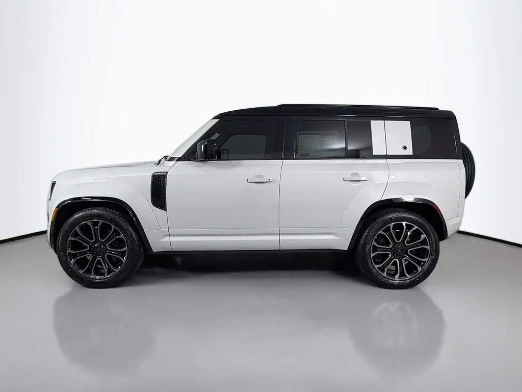 New 2026 Borasco Grey Land Rover  OCTA image 8