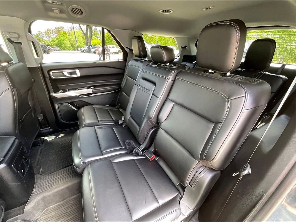 Used 2024 Stone Blue Metallic Ford XLT image 14