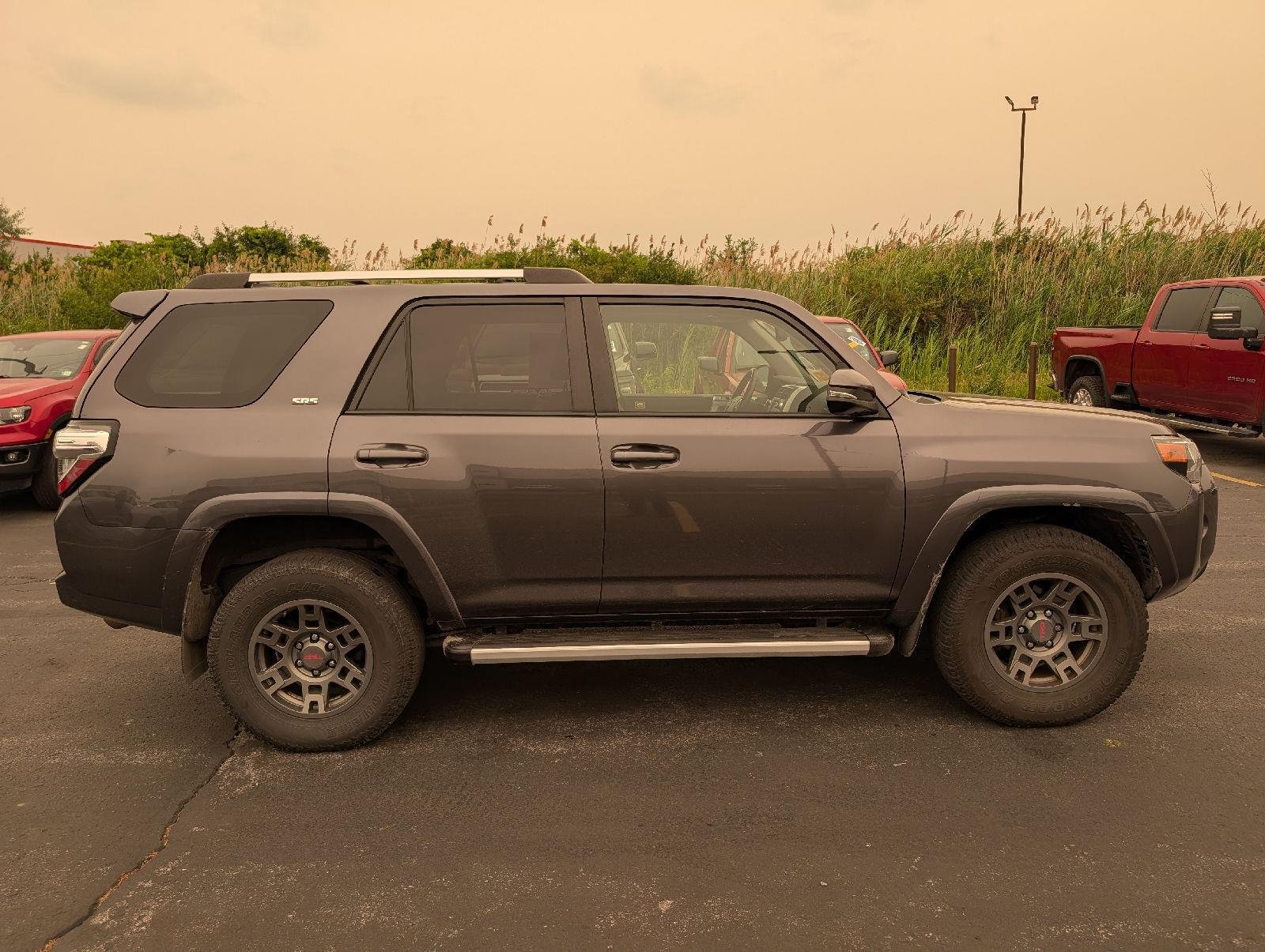 Used 2019 Magnetic Gray Metallic Toyota SR5 Premium image 8