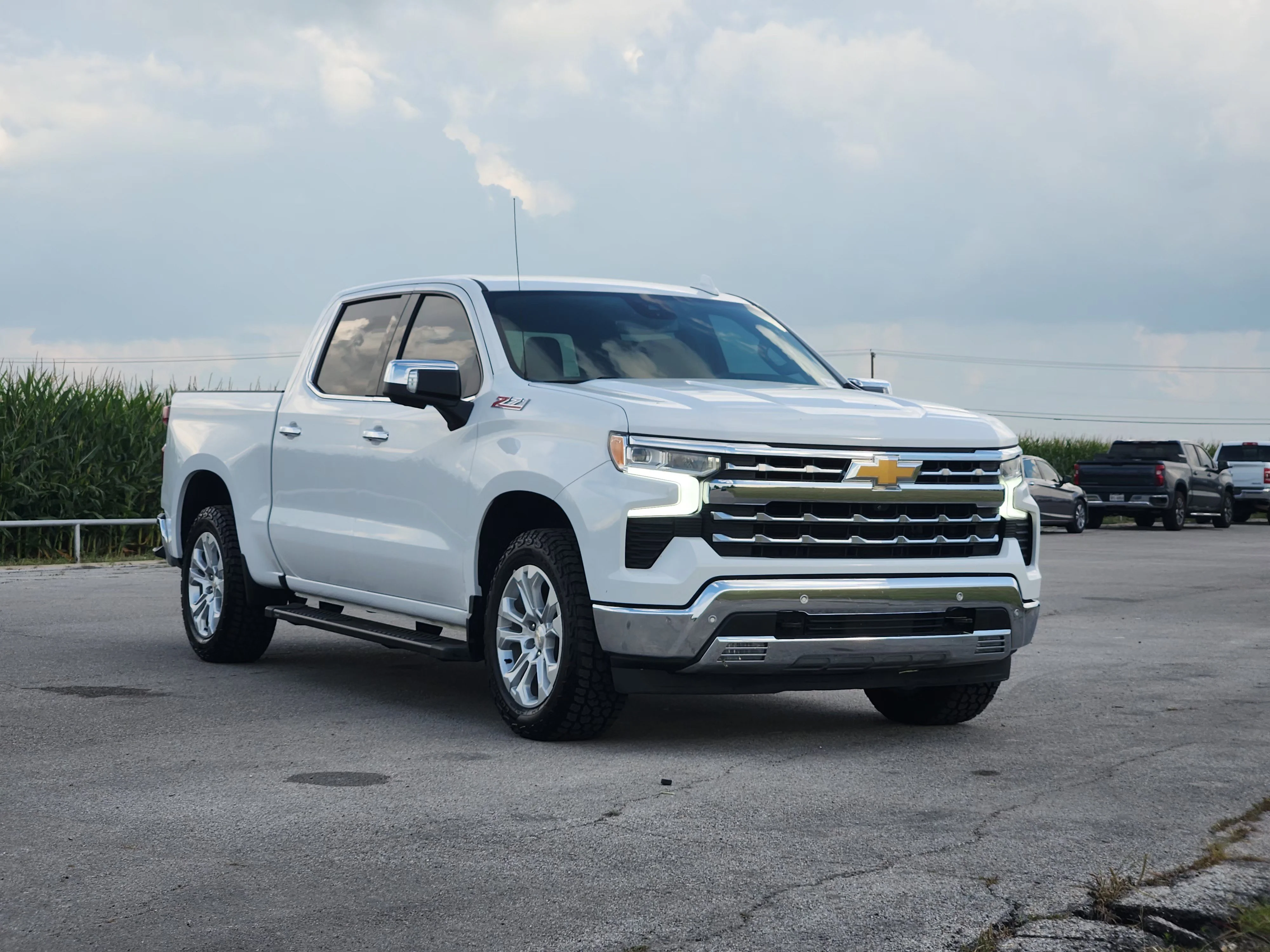 Used 2023 Summit White Chevrolet LTZ image 3