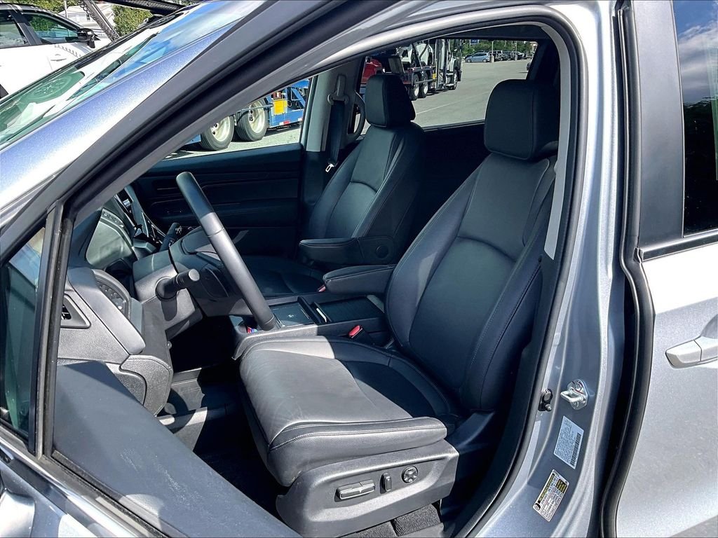 Used 2026 Silver Honda EX-L image 10