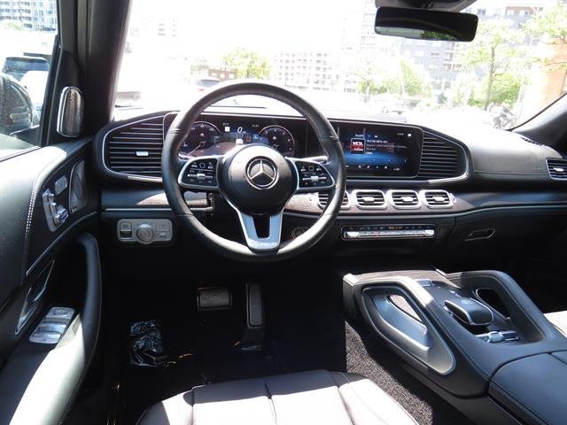 Certified Used 2022 Obsidian Black Metallic Mercedes-Benz Maybach GLS 600 image 11