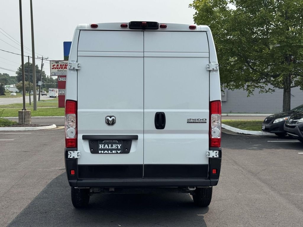 Used 2023 White Ram High Roof image 21