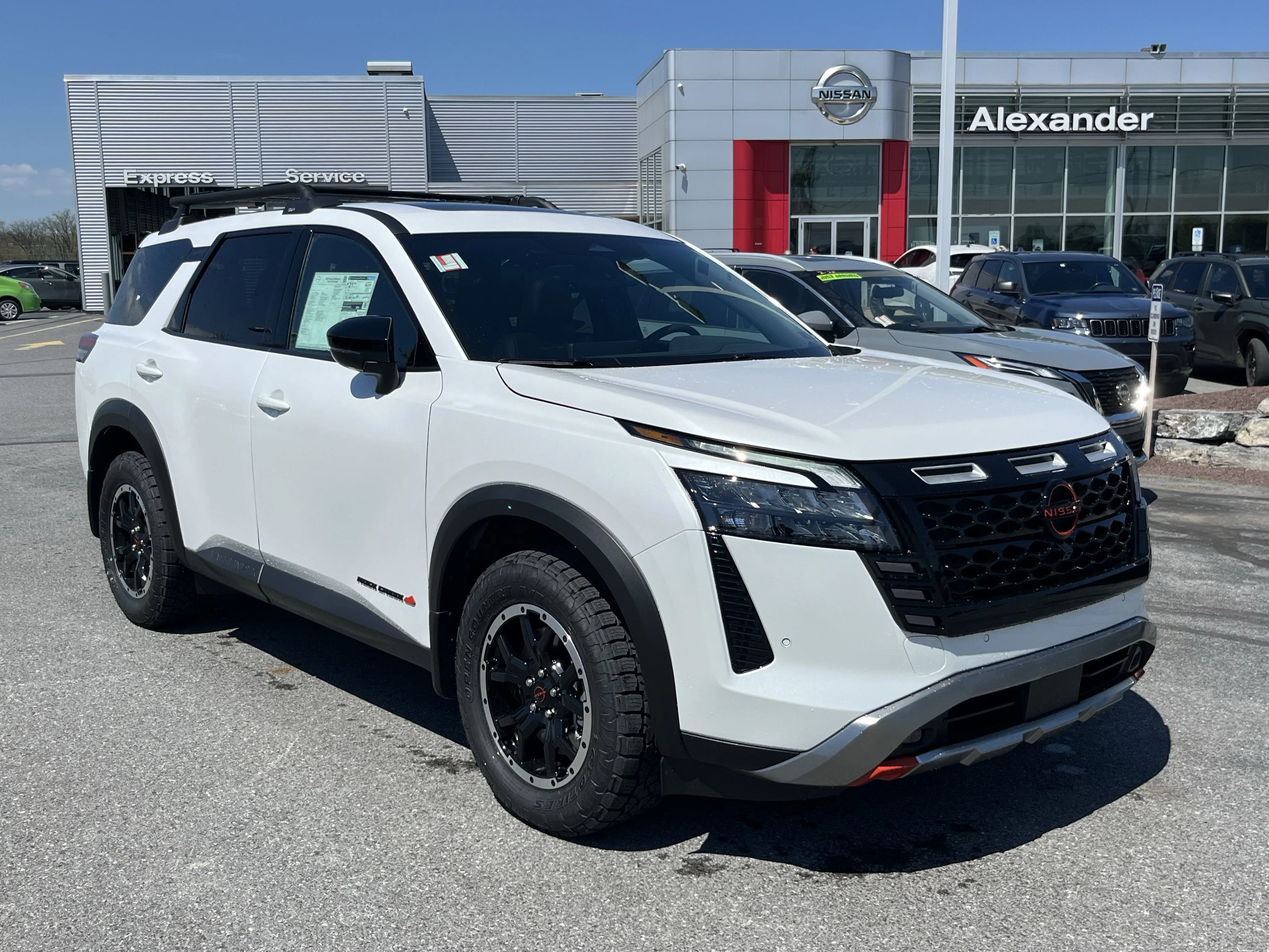 New 2026 Everest White Pearl TriCoat Nissan Rock Creek® image 1