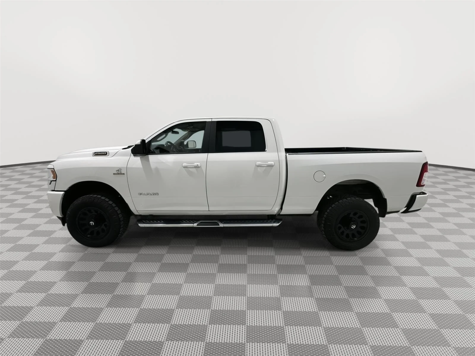 Used 2020 RAM Ram 2500 Pickup Big Horn with VIN 3C6UR5DL8LG115669 for sale in Alexandria, Minnesota