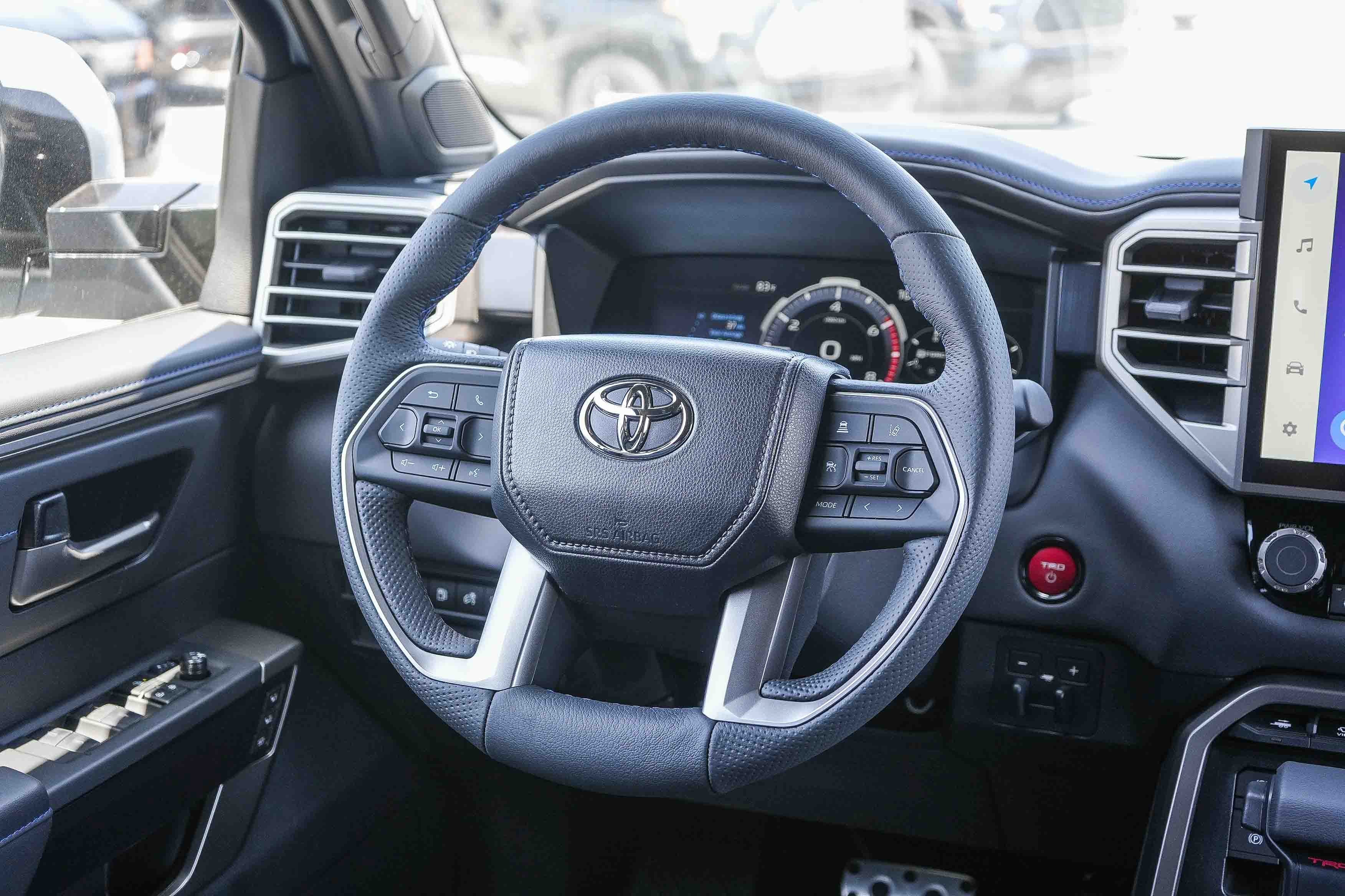 New 2026 Celestial Silver Metallic Toyota  Platinum image 17