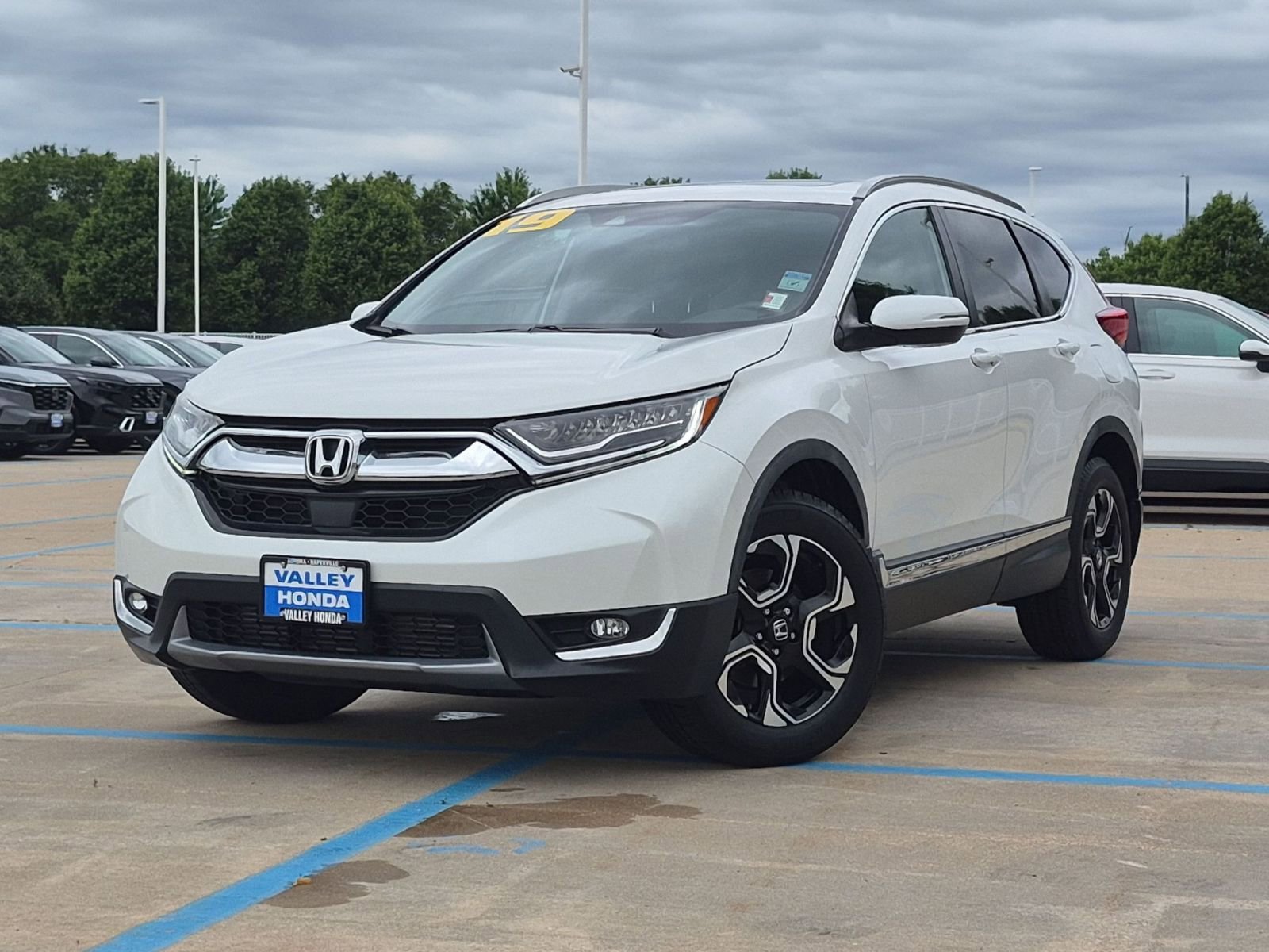 Certified Used 2019 Platinum White Pearl Honda Touring AWD image 2
