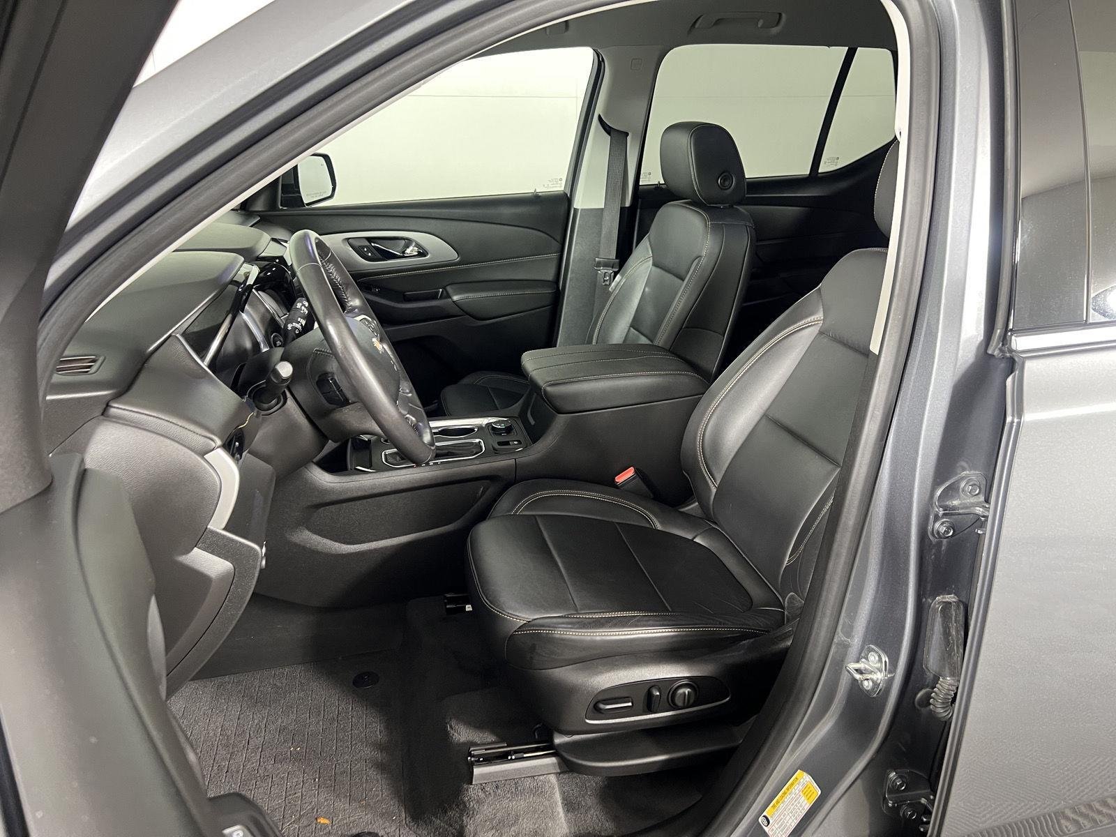 Used 2019 Satin Steel Metallic Chevrolet LT Leather image 24