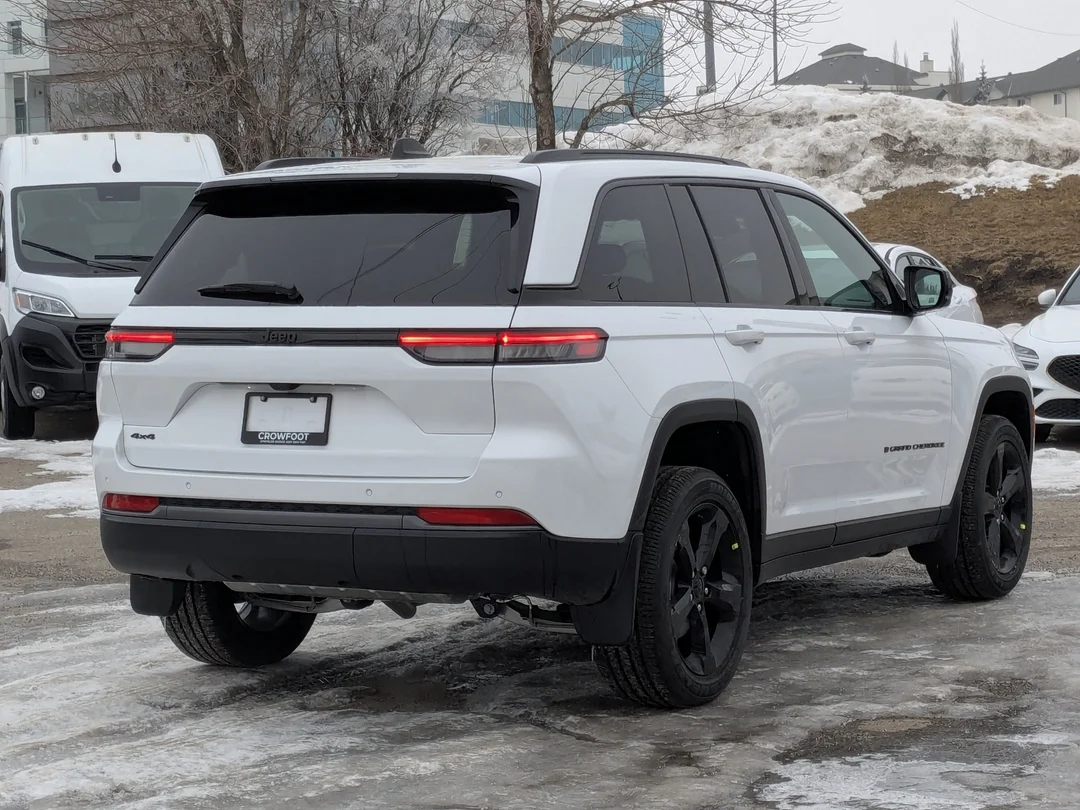 New 2026 White Jeep Altitude - - 4x4 - Power Sunroof - Altitude Pack - 2.0L Turbo - Remote Start & More! image 8