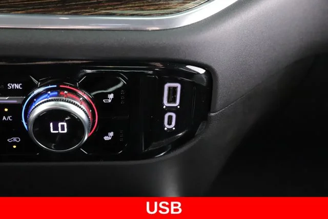 Used 2025 White GMC Elevation image 25