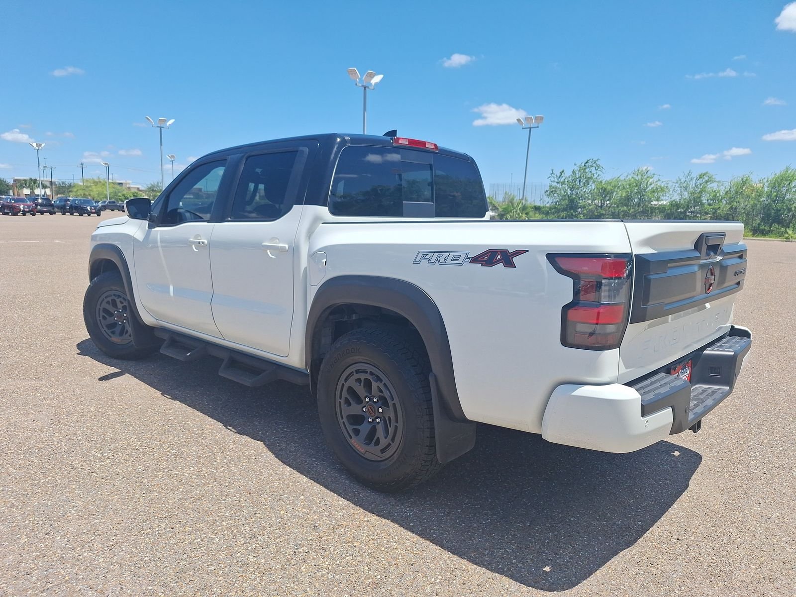 Used 2025 White Nissan PRO-4X image 5