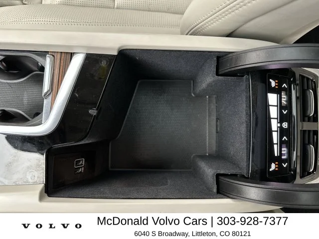Used 2019 Red Volvo T6 Inscription image 21