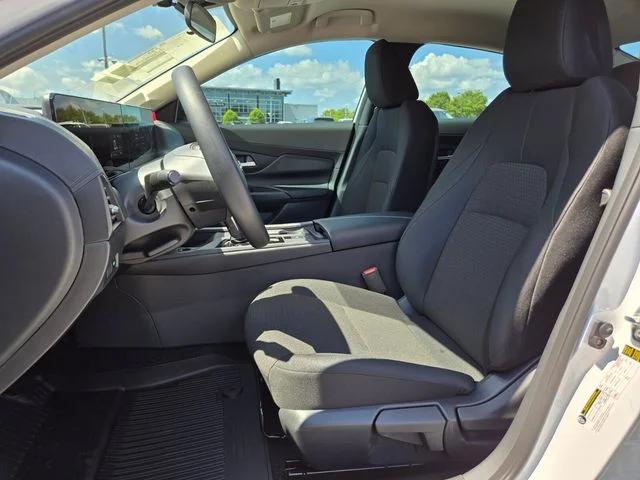New 2027 White Nissan S image 7