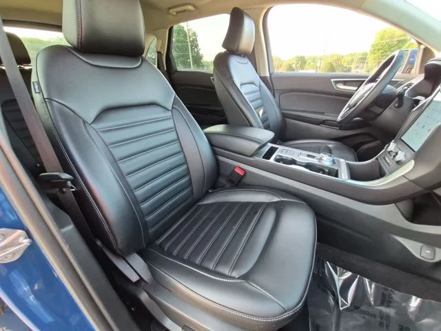 Used 2024 Blue Ford SEL image 34
