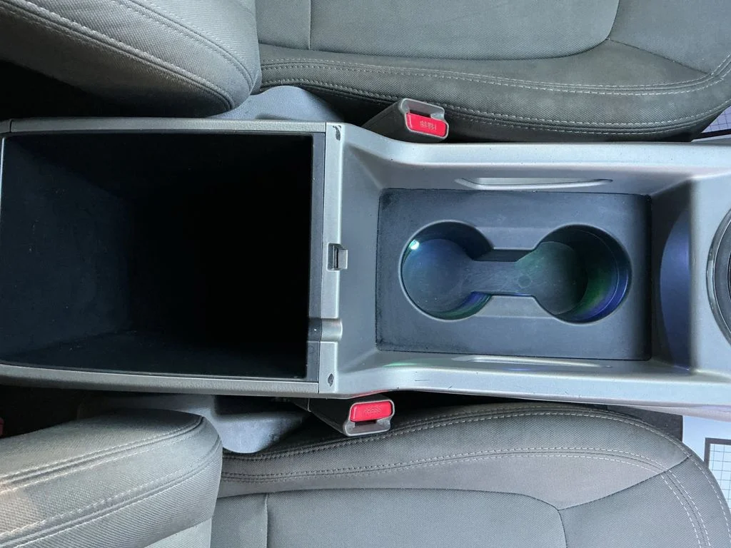 Used 2013 Silver Kia EX image 27