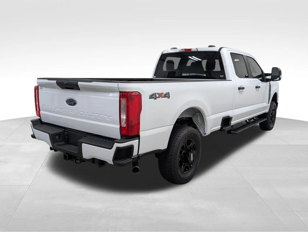 New 2026 Oxford White Ford F-250® XL image 23